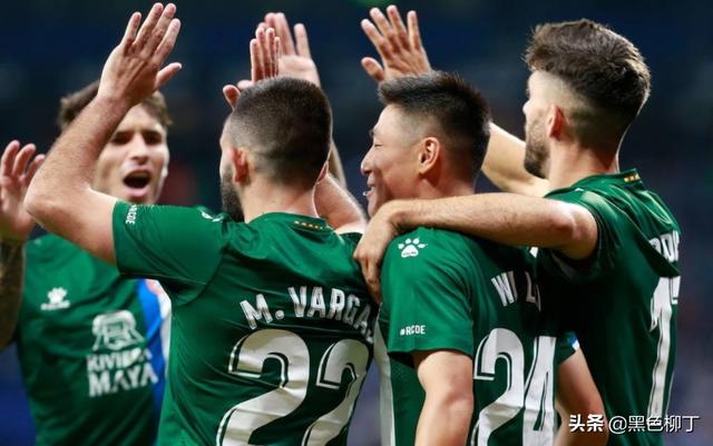  德甲揭幕战上演进球大战创纪录  